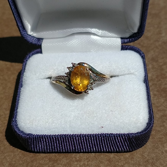 Beautiful 10k and 925 Oval Citrine Ring - Picture 2 of 11